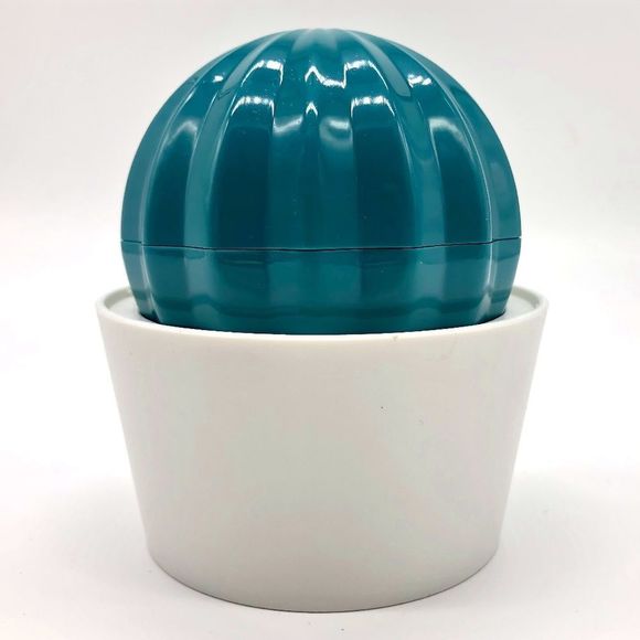 Cat Grooming Brush and Pet Massager - Reduce Shedding and Loose Hair - Picture 5 of 8